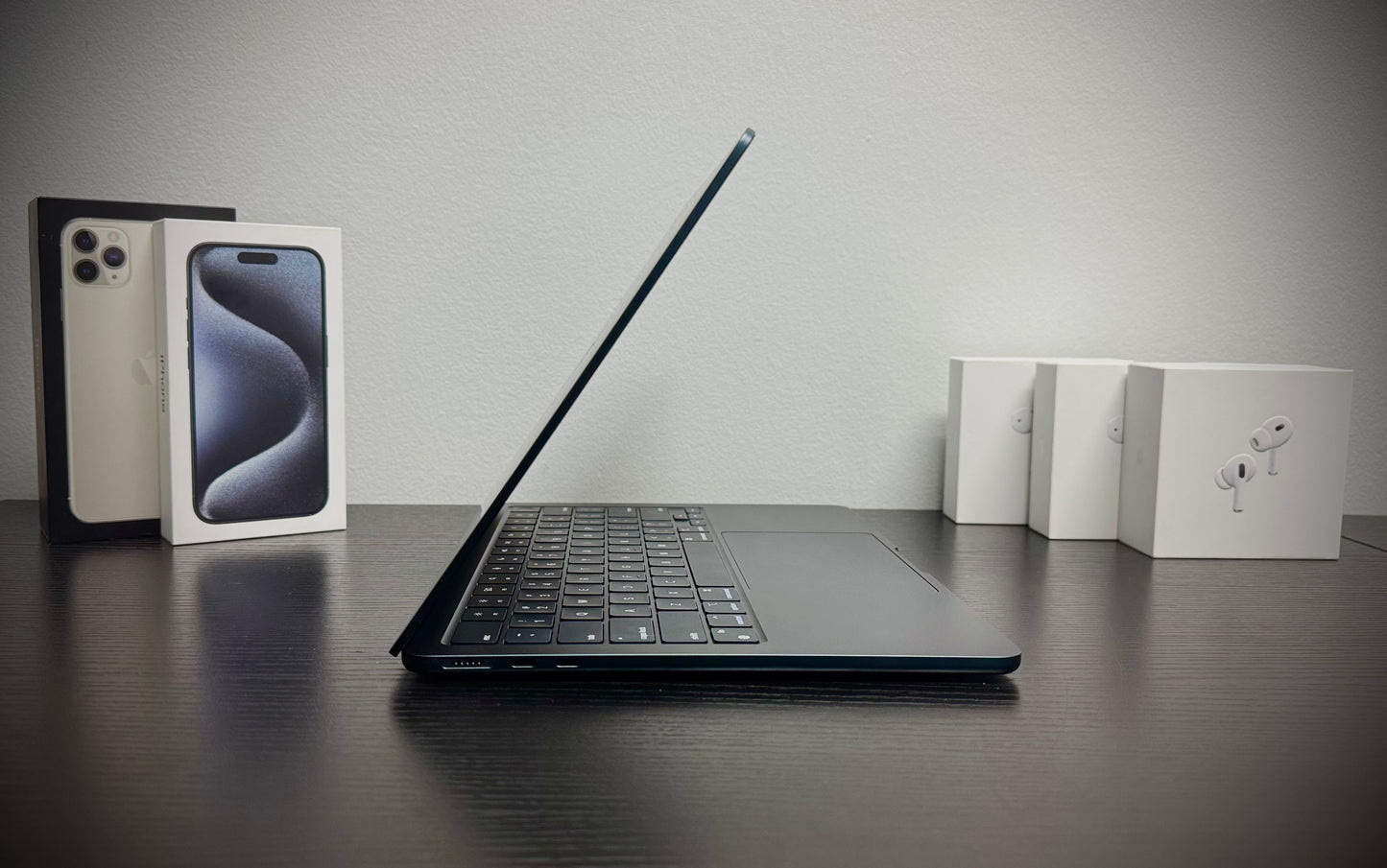 MacBook Air 2022 M2 – 16GB or 8GB RAM, 256GB SSD | Power and Portability Redefined