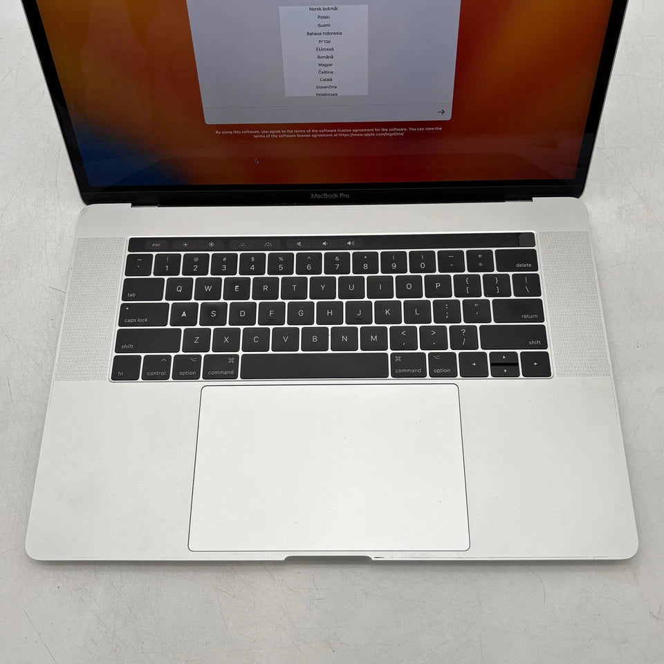 MacBook Pro 2017 15” | Intel Core i5 | 16GB RAM | 500GB SSD | Retina Display | High Performance