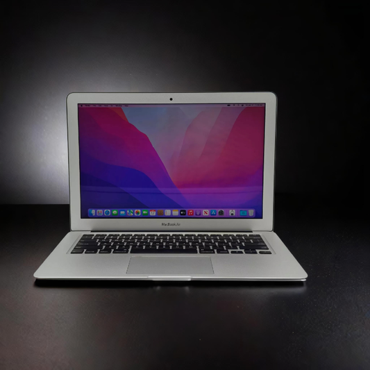 MacBook Air 2017 13.3” | Intel Core i5 | 8GB RAM | 120GB SSD | Fast & Lightweight